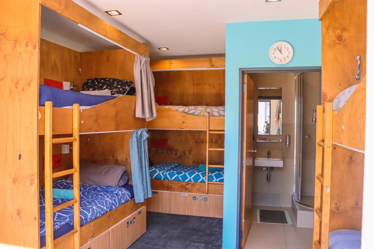 Adventure Queenstown Hostel ภายนอก รูปภาพ