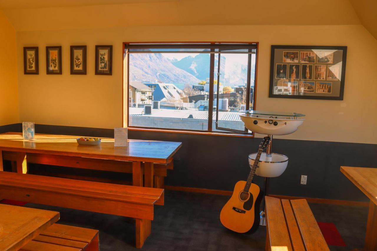 Adventure Queenstown Hostel ภายนอก รูปภาพ